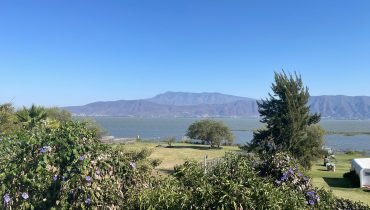 Casa en Venta en Lake Shore, Jocotepec | Proyecto con Roof y Vista al Lago de Chapala