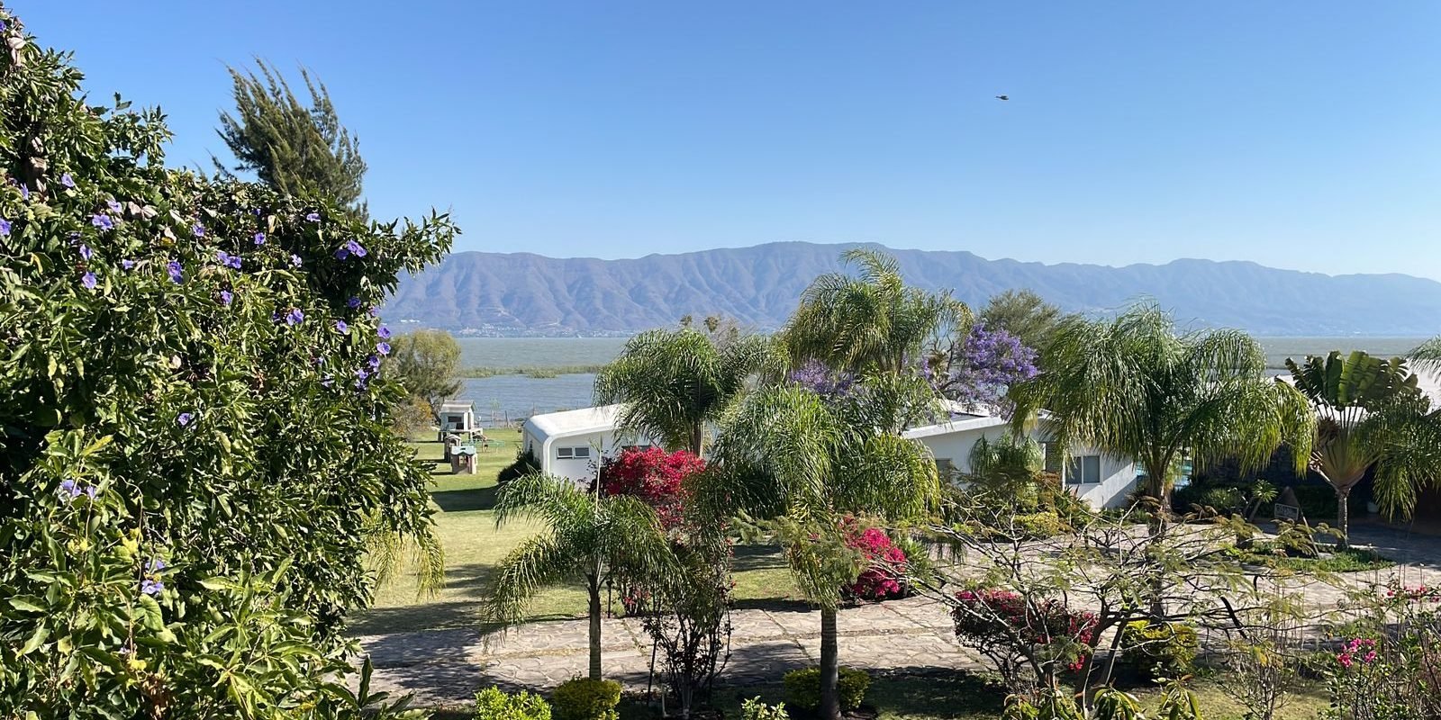 Casa en Venta en Lake Shore, Jocotepec | Proyecto con Roof y Vista al Lago de Chapala