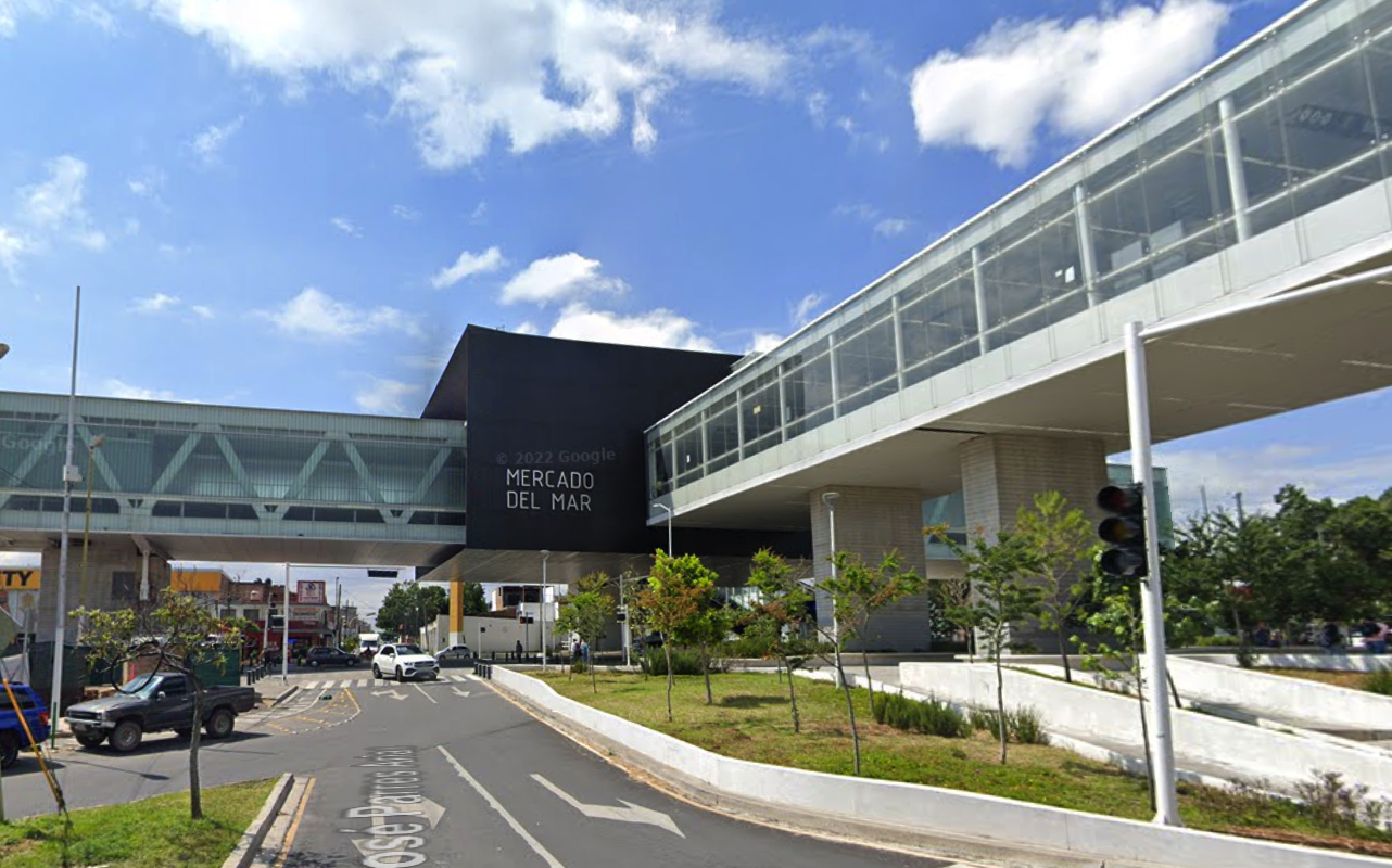 🏬 ¡LOCAL EN RENTA frente al Mercado del Mar, Zapopan! 🐟