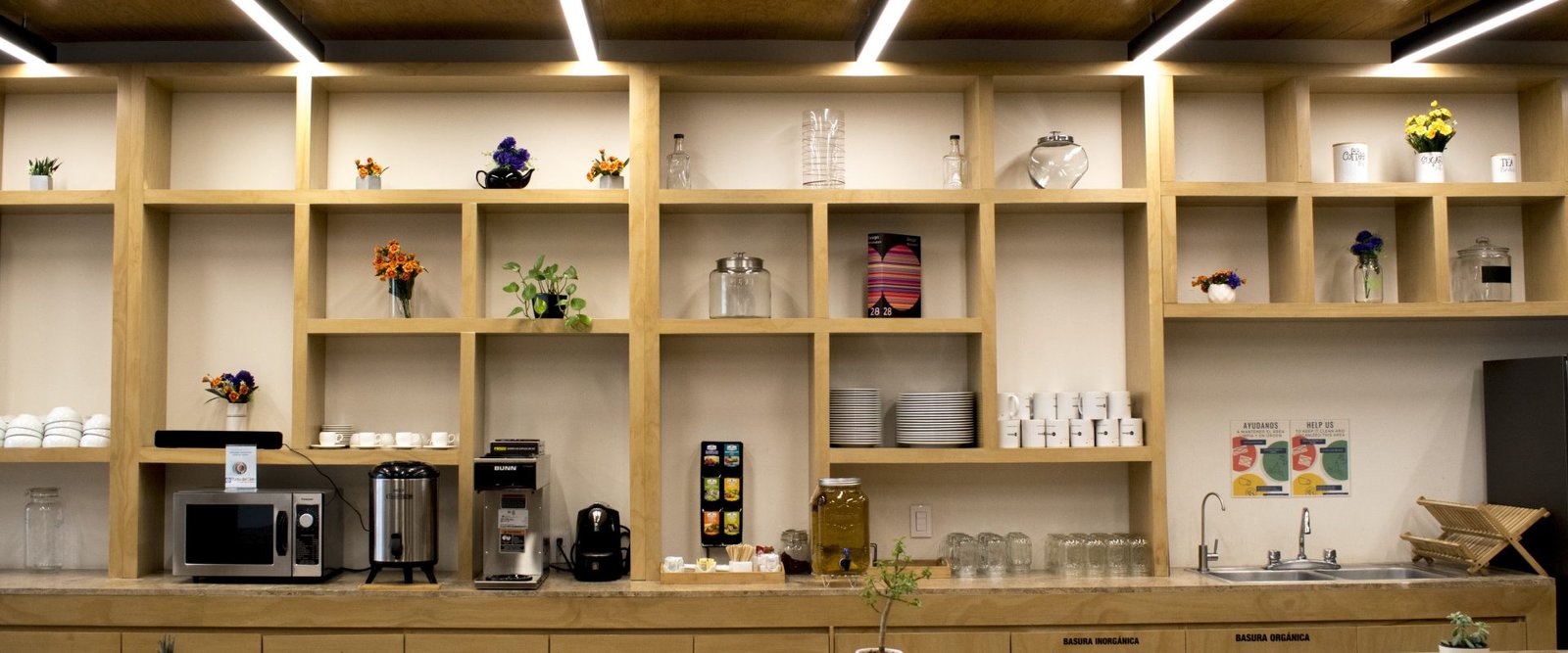 🏢✨ OFICINAS AMUEBLADAS EN RENTA – AV. CHAPULTEPEC, GUADALAJARA ✨