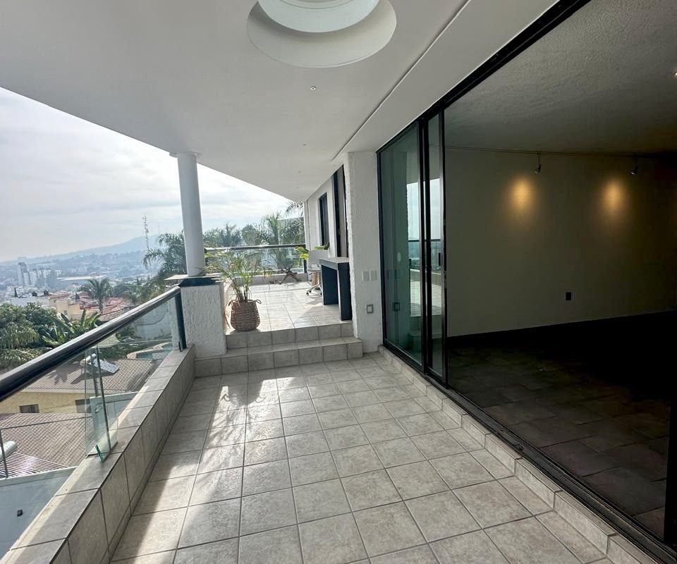 Oficina en Renta – Panorámica del Tesoro