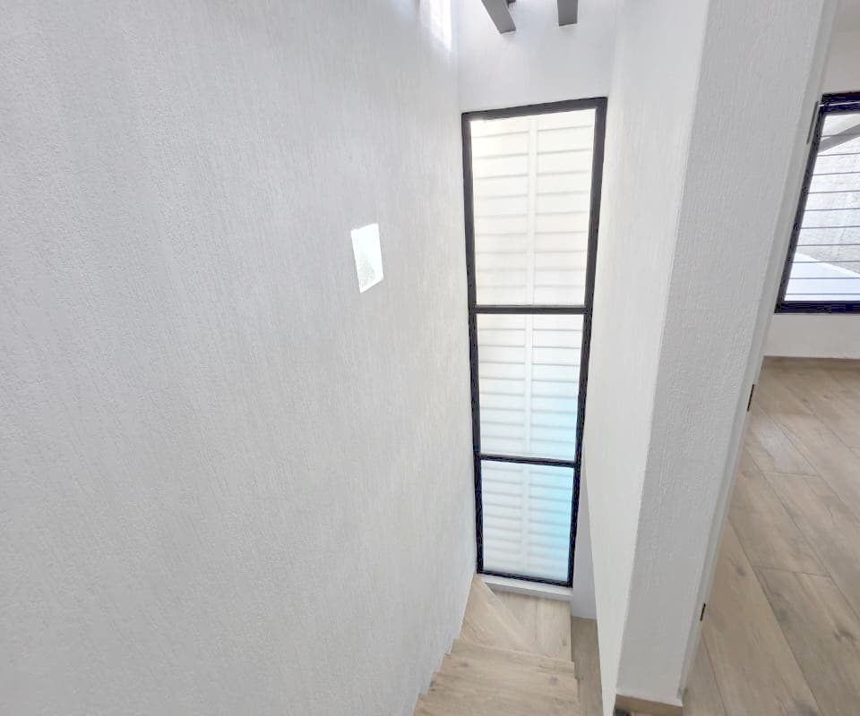 CASA EN VENTA EN TLAQUEPAQUE CON ALBERCA PRIVADA