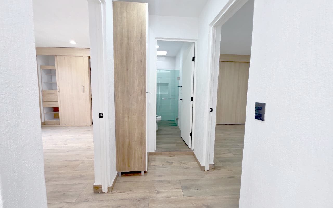 CASA EN VENTA EN TLAQUEPAQUE CON ALBERCA PRIVADA